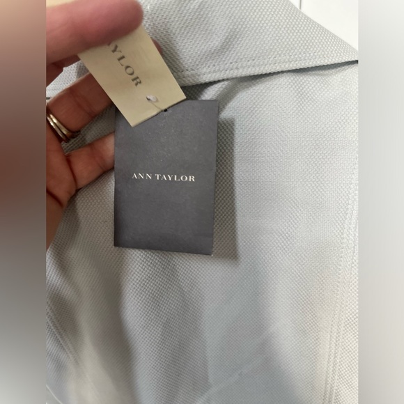 Ann Taylor three button blazer size 8 item 08-03 - Picture 10 of 12